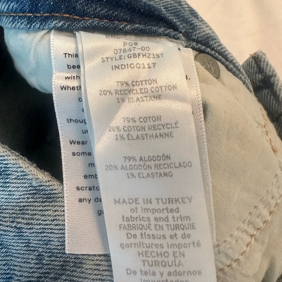 NWT- Good American distressed jeans! Good Boy. Size 8! - Picture 5 of 5